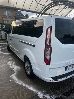 Ford tourneo custom L2H1 2.2l 114kw 8 míst - 6