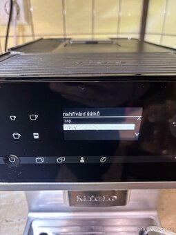 Kávovar miele CM6350 - 6