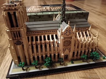 LEGO Notre-Dame v Paříži - 6