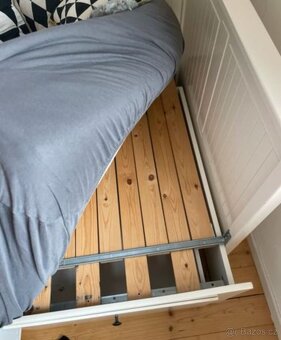 Postel Ikea Hemnes - 6