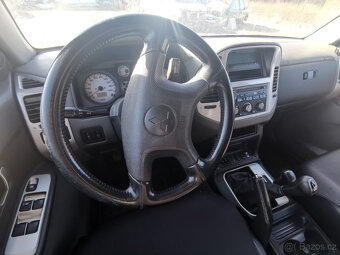 Mitsubishi Pajero 3.2 DI-D 4x4 - 6