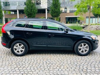 Volvo XC60 2.4D 5VÁLEC 4x4 AUTOMAT NAVIGACE SENZORY - 6