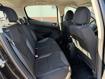 Peugeot 308 1.6 VTI (70kW) nájezd 120 tisíc 2009 - 6