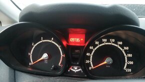 Ford Fiesta 1.25i - díly z vozu - 6