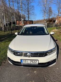 VW Passat 2.0TDi R-line 4x4 - 6