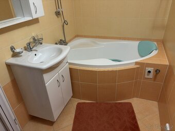 Pronájem bytu 2+1 v Pelhřimově - 6