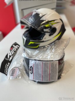 AIROH GP 550S VENON - (bílá/černá/fluo) - 6