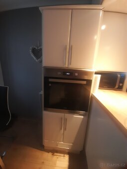 Kuchyňská linka s barem a spotřebiči a jiné - 6