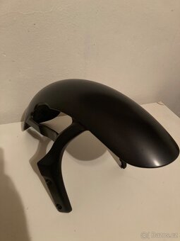 Přední blatník Ducati Monster 620 Dark - 6