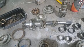 Prodam převodovku transporter Vw t5 ,1.9tdi - 6