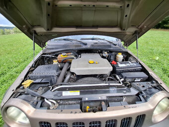 Jeep Cherokee KJ - 6