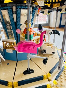 Prodám Lego Creator Kolotoč - 6