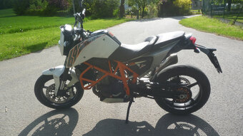 KTM 690 Duke - 6