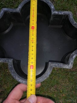 Forma na betonové dlaždice pro odlévání - 6