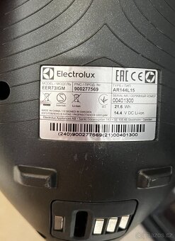 Vysavač Electrolux Ergorapido EER73IGM - 6