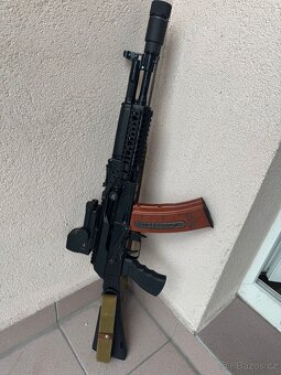 AK74 bakelitové zásobníky UA - 6