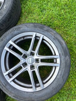 Prodám kompletní sadu alu kol 5x112/17 pneu 225-50-17 - 6