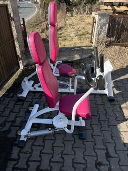 Posilovací stroje 8 ks - 6