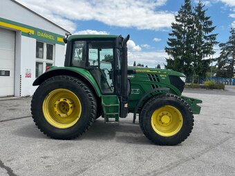 traktor John Deere 6115M - 6