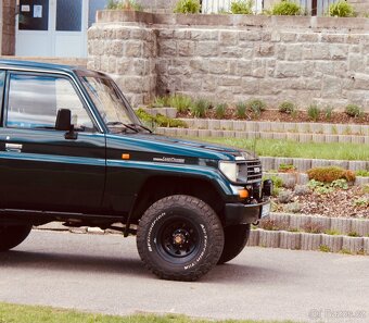 Toyota Land Cruiser Kzj 70 LX 3.0 Turbo - 6
