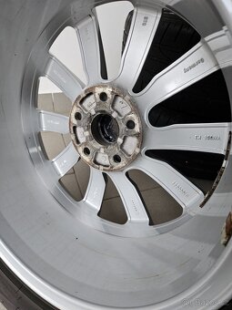 Orig. VW Philadelphia 5x112 Letní 235/55/17 - Top - 6