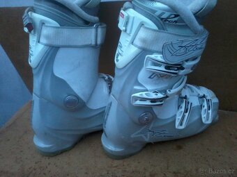 Lyžáky dámské Atomic 25,5 - 6