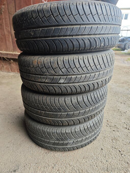 Prodám sadu disků 6Jx15H2 ET27 + letní pneu 185/60/R15 - 6