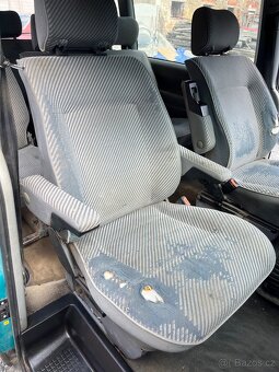 VW Caravelle T4 2.4D - cena 3.000kč - 6