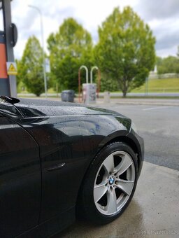BMW e91 318d 2007 - 6