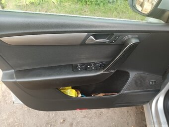 VW Passat B7 combi bluemotion - 6