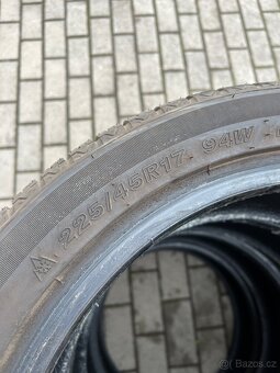 Celoroční pneu R17 225/45/17 - 6
