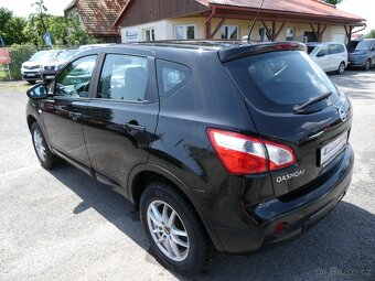 Nissan Qashqai 1.5 dCi 81kW serviska, 2.majitel - 6