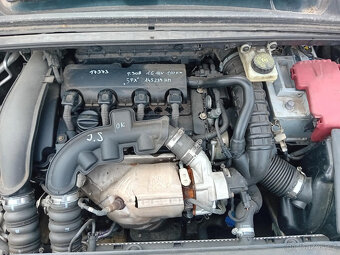 Peugeot 308 1.6 ( 5FX ) 110kW r.2008 šedá na náhradní díly - 6
