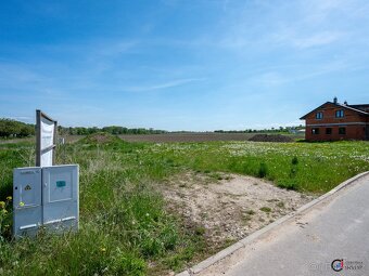 Prodej pozemku 950 m2 - Pardubice, Dubany, ev.č. 00564 - 6