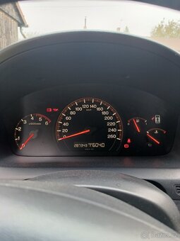 Honda Accord Sedan 2005 2,2 103kw - 6