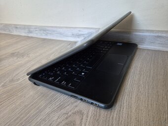 ▼DELL Latitude 3190 2-in-1 - 11,6" / TOUCH / 8GB / SSD / ZÁ - 6