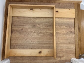 Přebalovací pult s podložkou na HEMNES komodu - 6