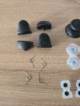 Základní sada na opravu ovladače PS4 - 6