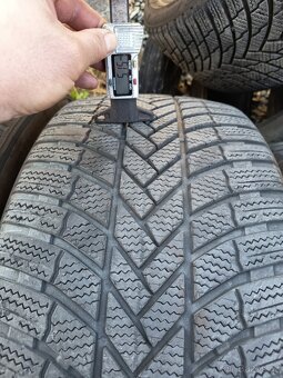 Zimní Bridgestone 255/40R20 101V DOT 2222 na sezonu - 6