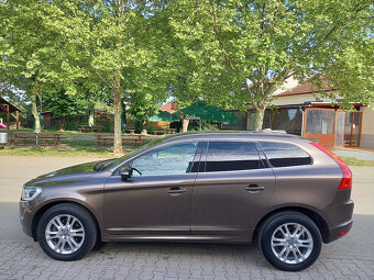 Volvo XC60, 2.4D5 120k 4x4+klima+Manual - 6