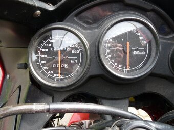 Suzuki RF 600 R - 6