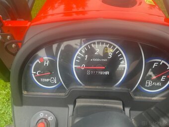 Malotraktor Kubota B1161 + čelní nakladač MX C1 - 6