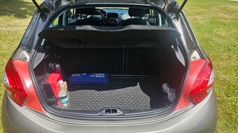 Peugeot 208 1.4l - 6