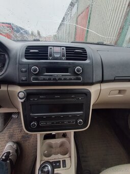 PRODÁM DÍLY ŠKODA ROOMSTER 1.6TDI 77KW MOTOR CAYC - 6