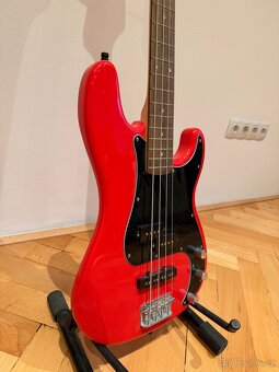 Baskytara Fender Squier - 6