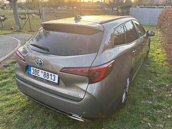 Toyota Corolla TS 1.8 hybrid e-CVT - 6