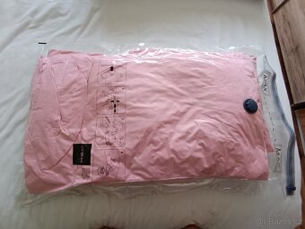 Péřový polštář a přikrývka do postýlky - 6