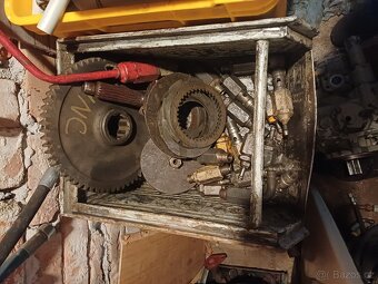 Náhradní díly na UNC - 6