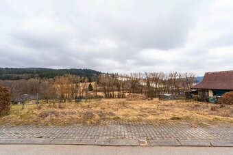 Prodej atraktivního, mírně svažitého pozemku, 872 m2, s otev - 6