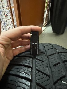 Barum Polaris - 205/55 R17 V XL - 6